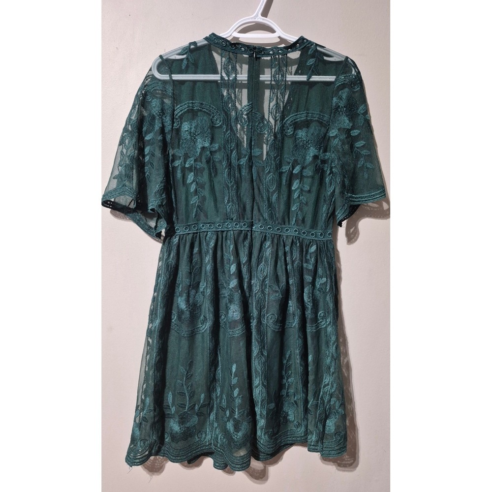 Bella Ella Boutique Emerald Green Floral Lace Mini Dress V-Neck HMD10802-B Large - Picture 2 of 6